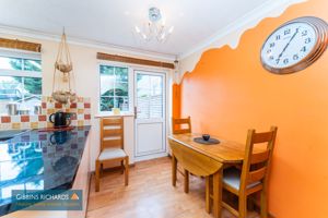 Kitchen/Diner- click for photo gallery